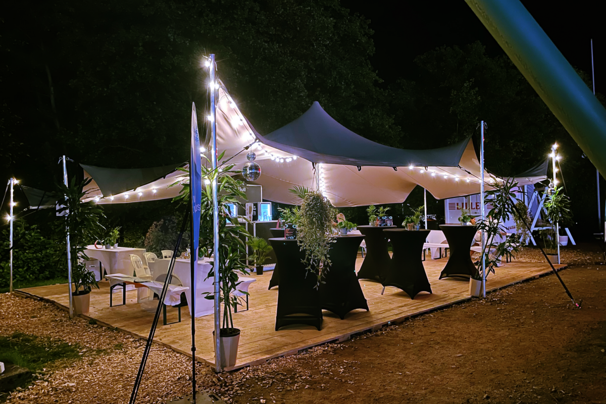 VIP Bereich mit Flexzelt
